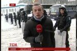 Новости. Азаров проехал через посты правоохранителей в Кабмин
